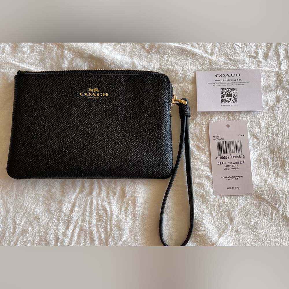 NEW Coach Black Wristlet